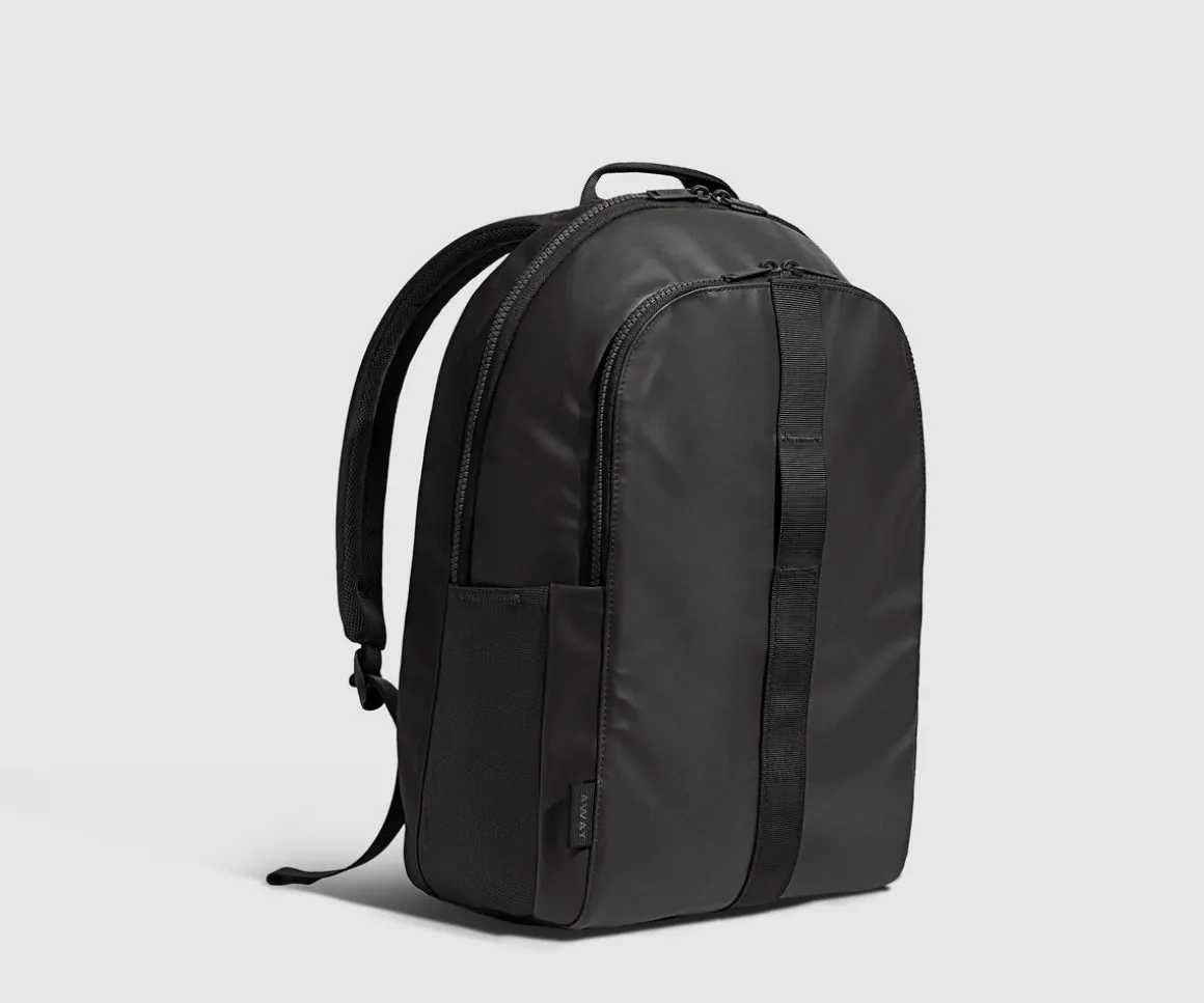 Active Backpack 26L in Jet Black