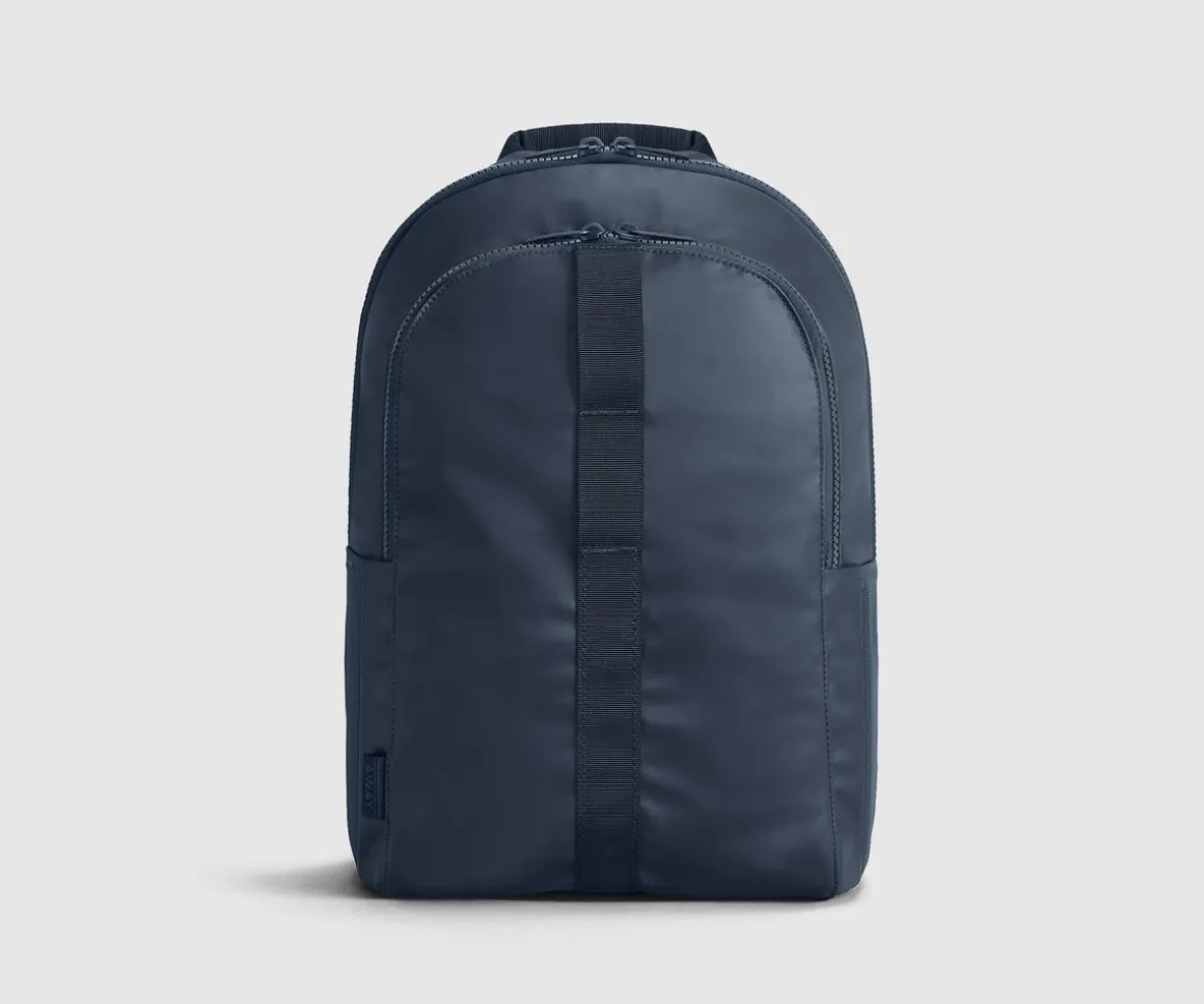 Active Backpack 26L in Navy Blue