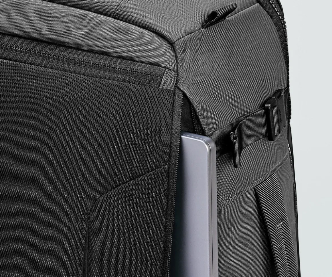 Active Convertible Backpack 45L in Jet Black