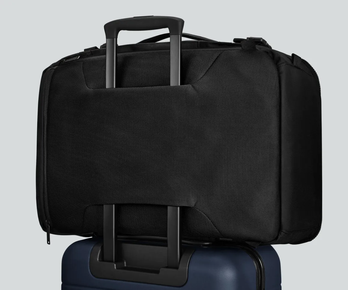 Active Convertible Backpack 45L in Jet Black