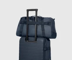 Active Duffle 40L in Navy Blue