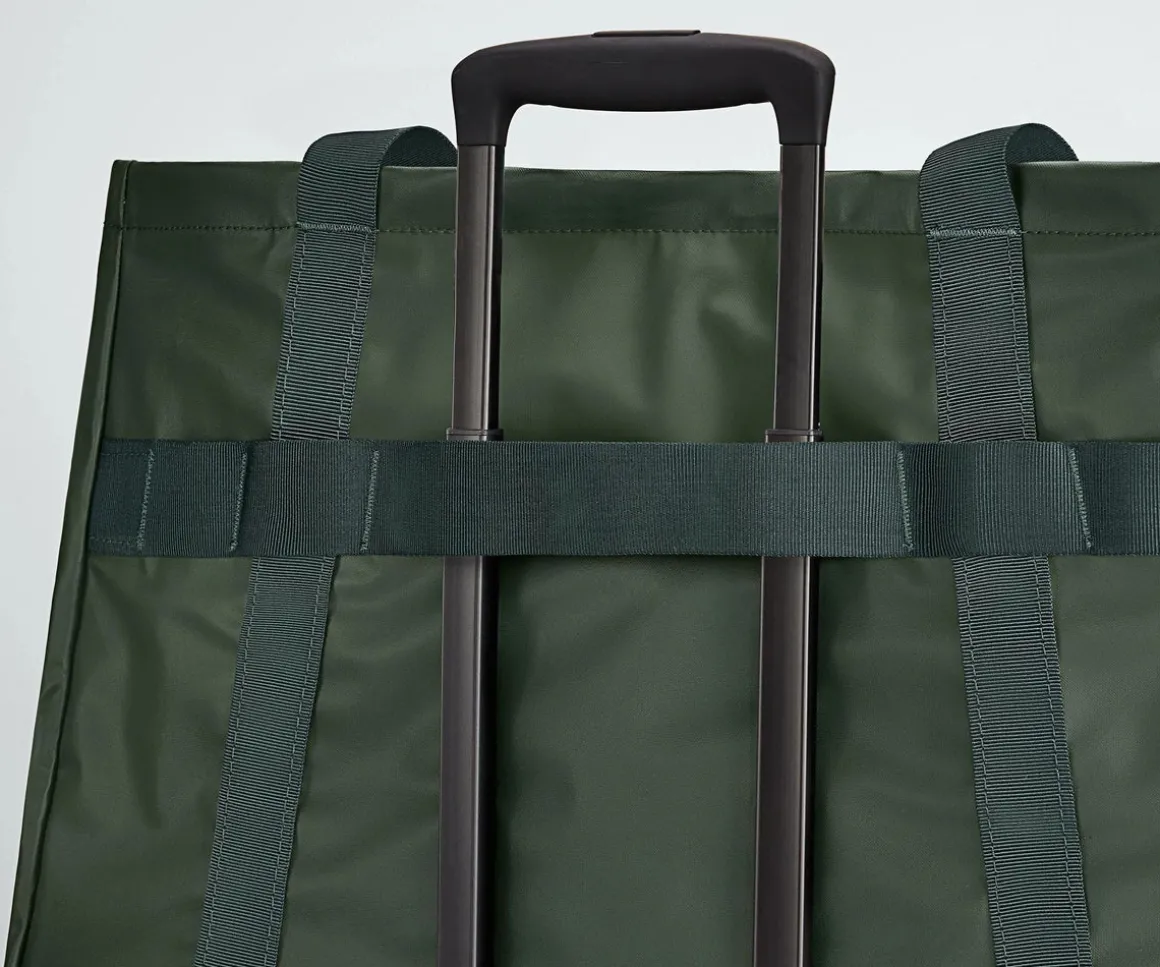 Active Tote 45L in Forest Green