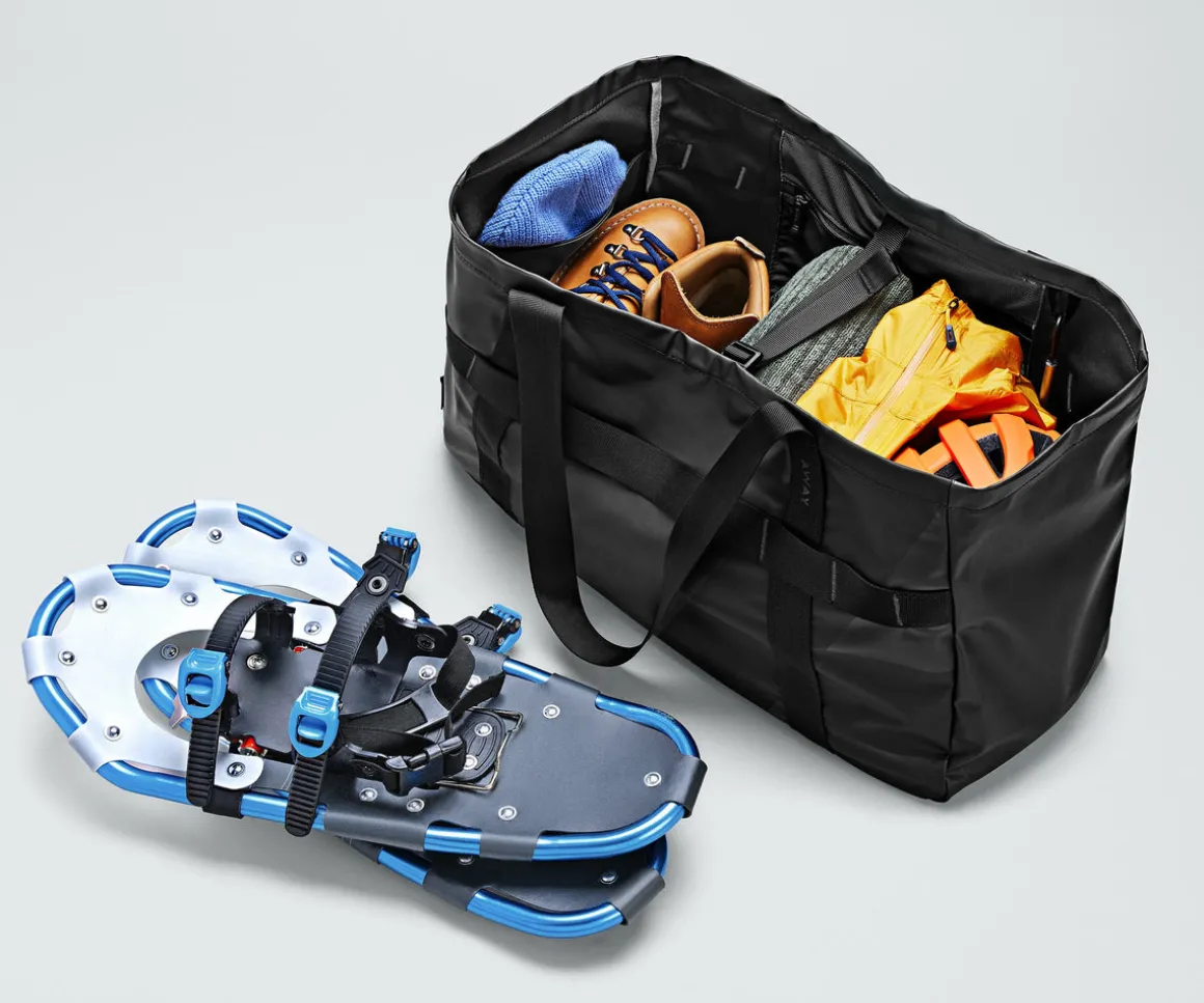Active Tote 45L in Jet Black