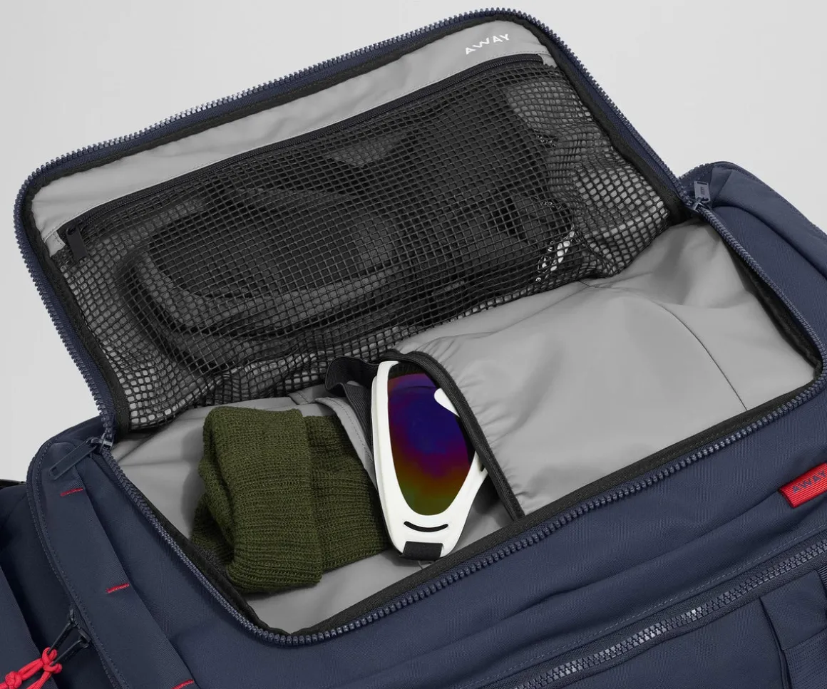 Carry-On Boot Bag 55L in Navy Blue