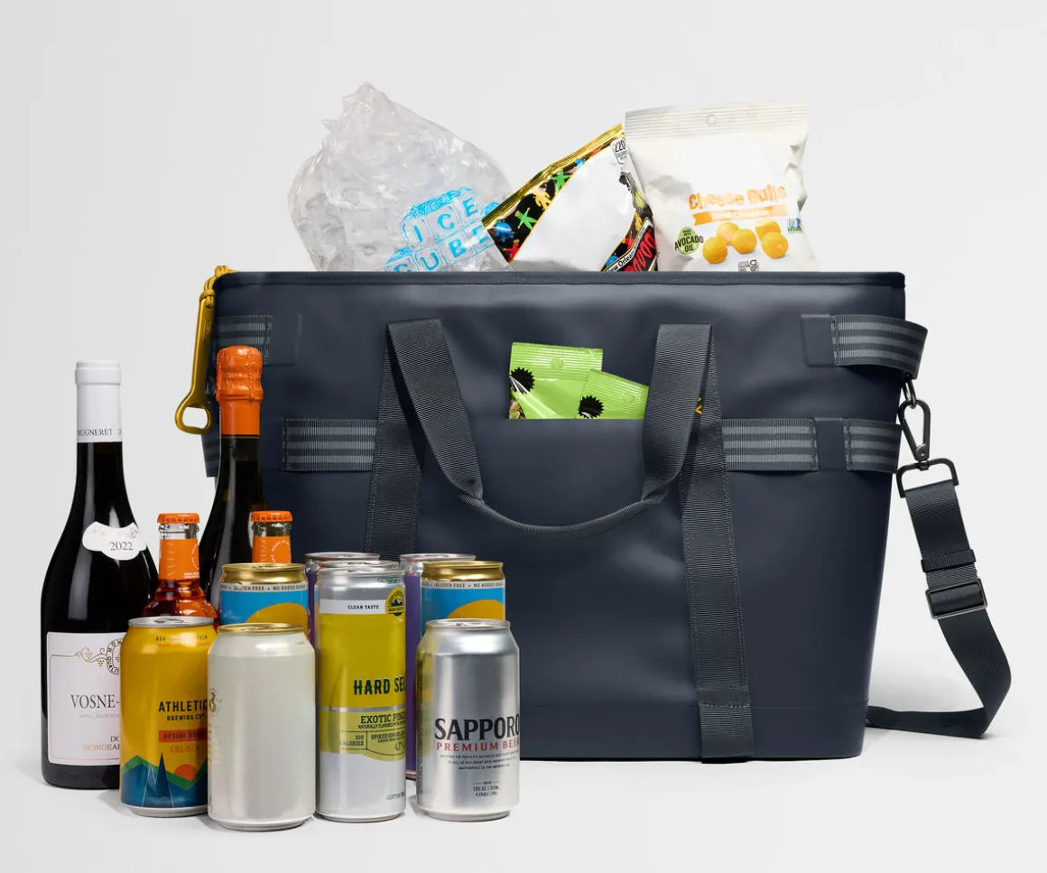Cooler Tote in Navy Blue