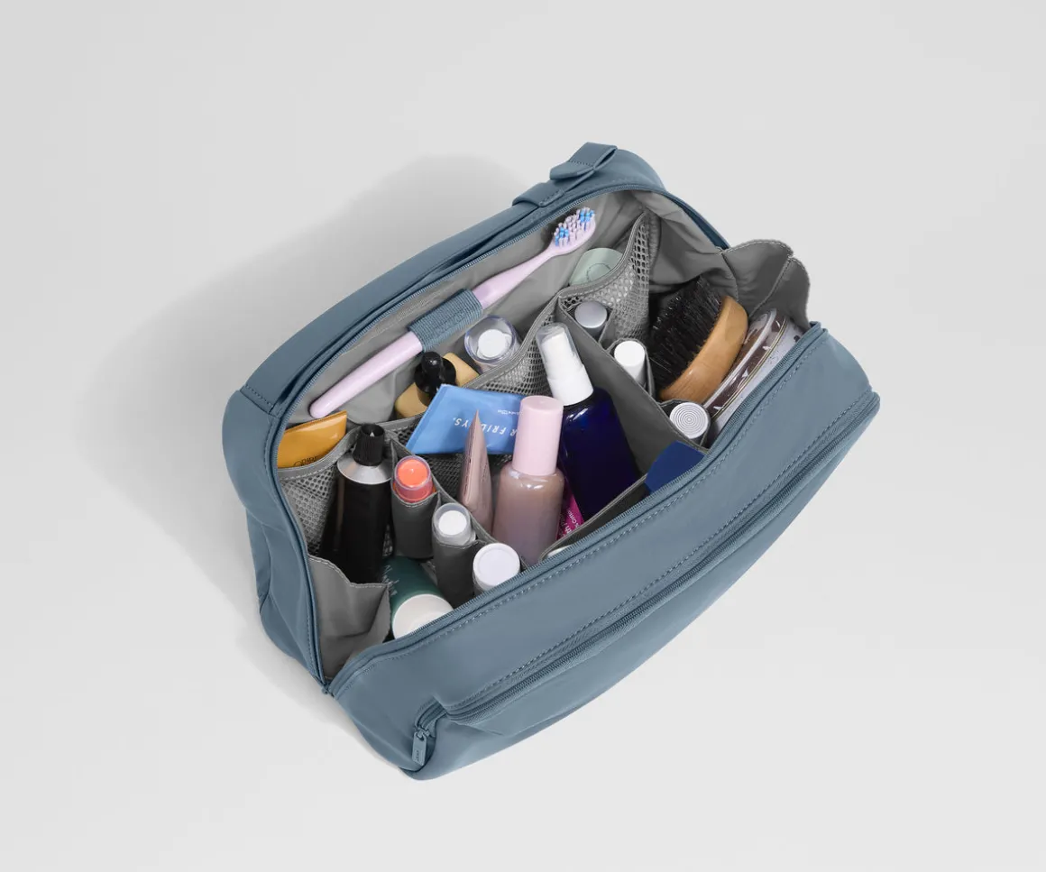 Extra Large Toiletry Bag in Coast Blue