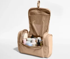 Featherlight Hanging Travel Vanity in Camel Brown