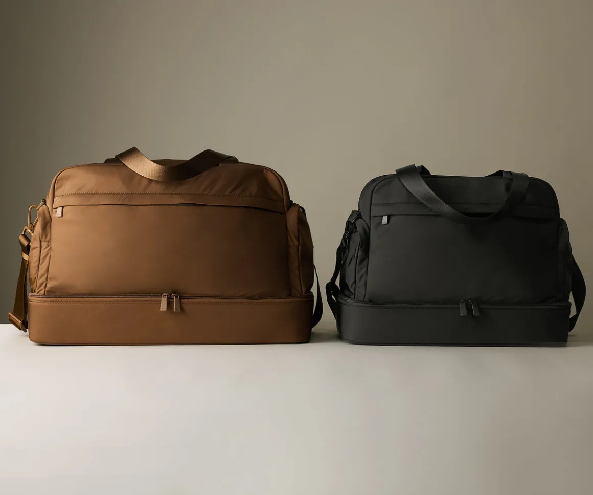 Featherlight Overnight Bag in Jet Black