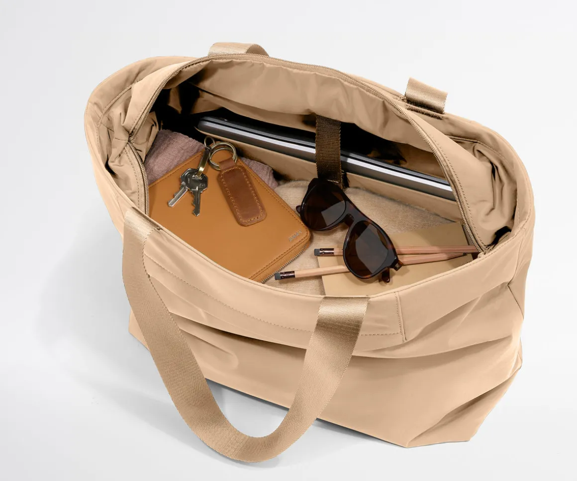 Featherlight Tote in Camel Brown