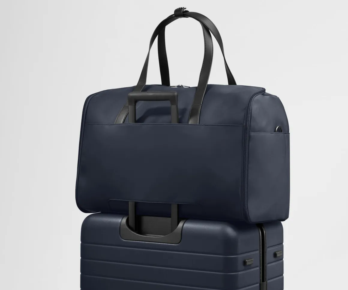 Garment Duffle in Navy Blue