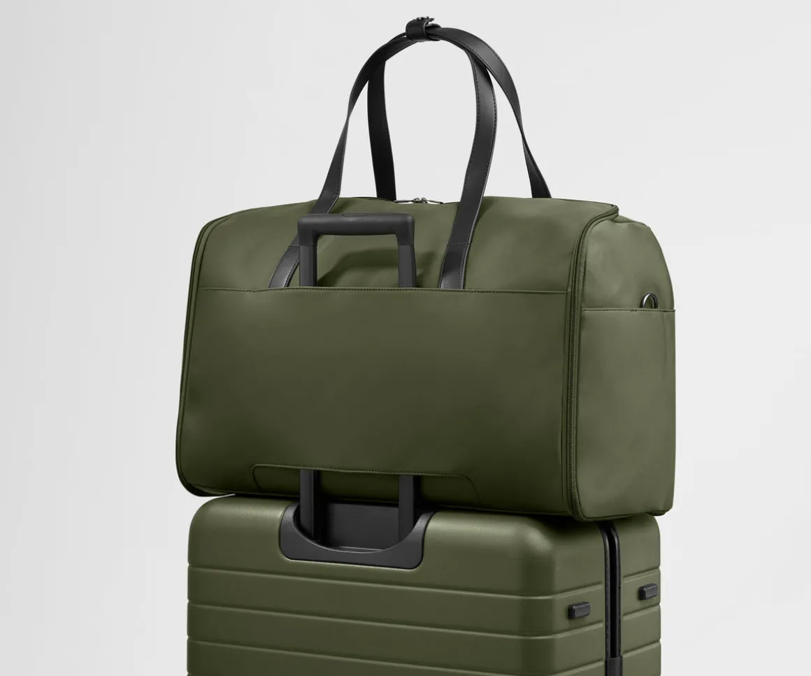Garment Duffle in Olive Green