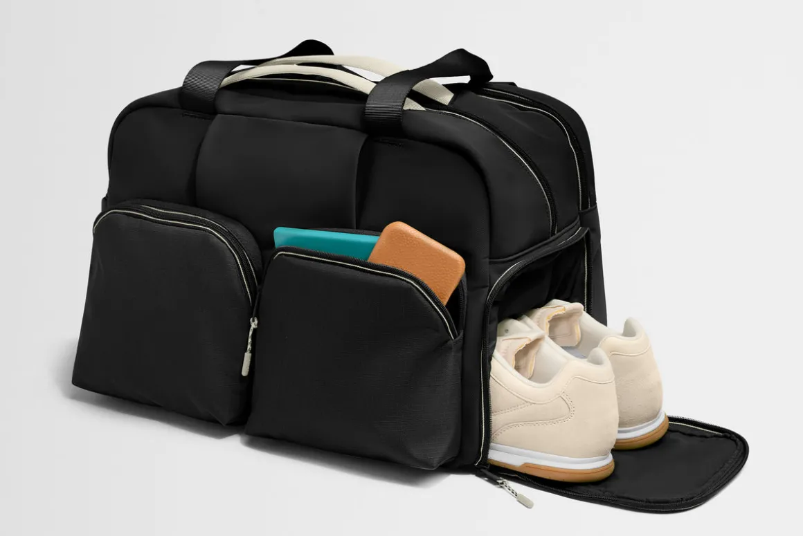 Gym Bag in Jet Black