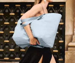 Large Featherlight Tote in Amaro Brown