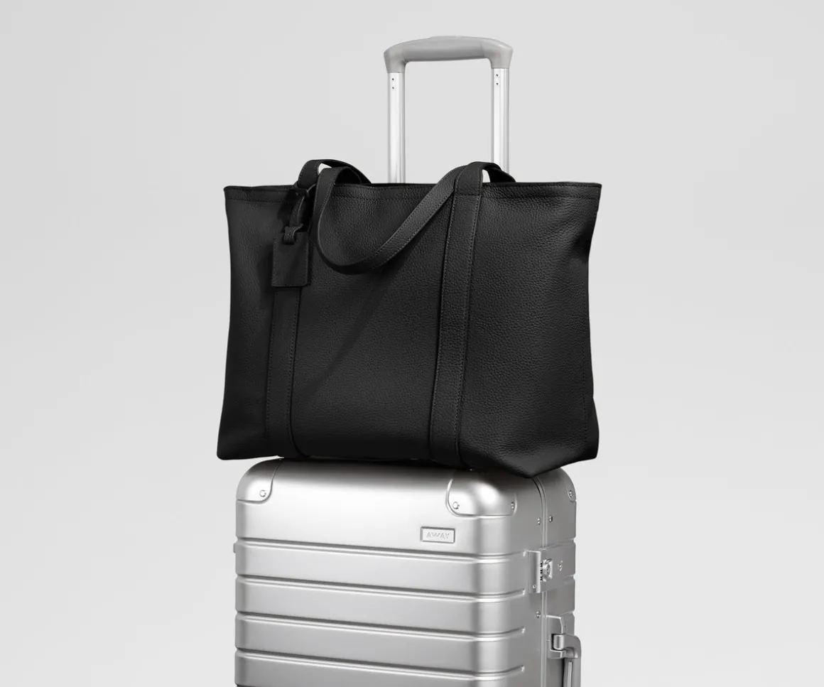 Leather Tote in Jet Black