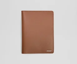 Passport Holder in Saddle Brown