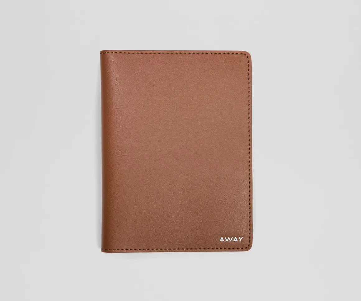 Passport Holder in Saddle Brown
