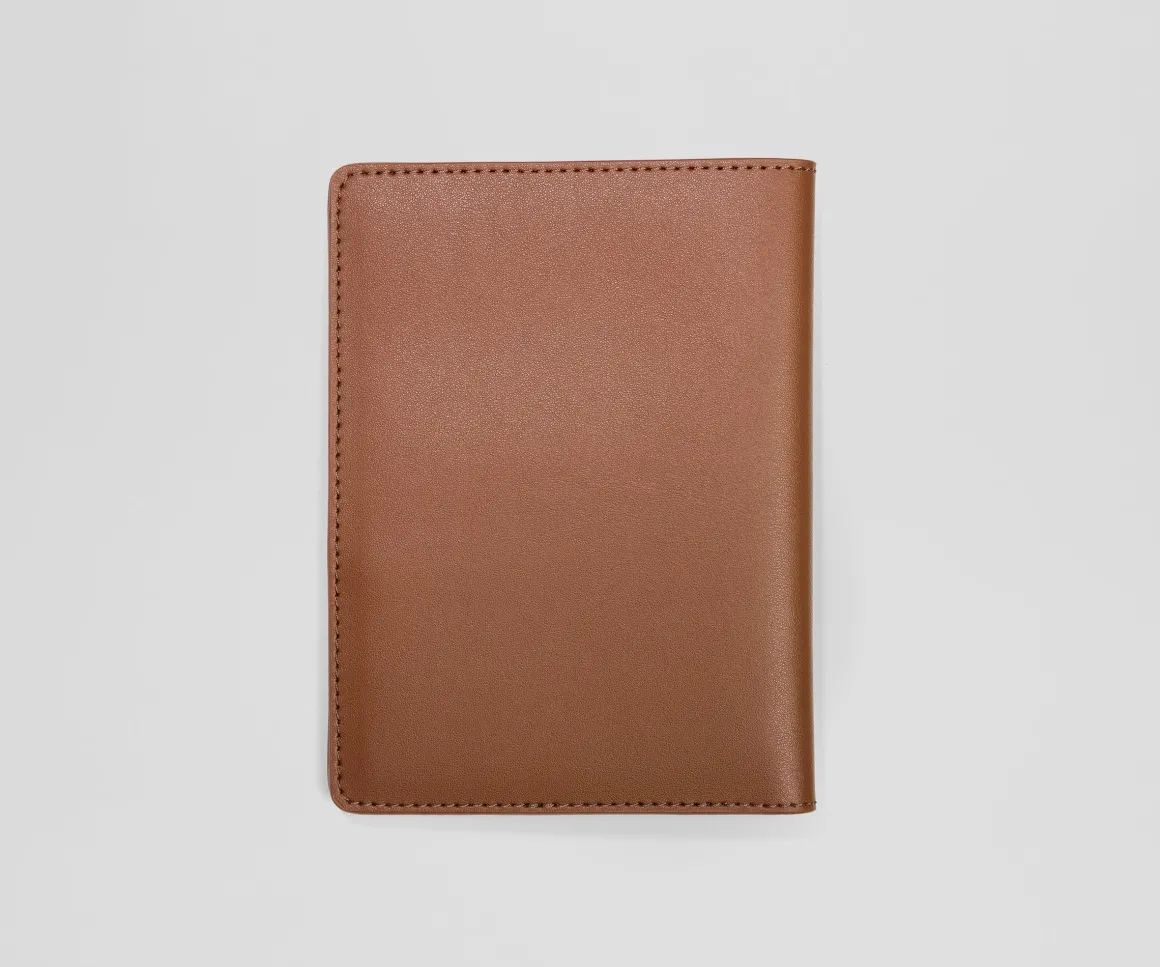 Passport Holder in Saddle Brown