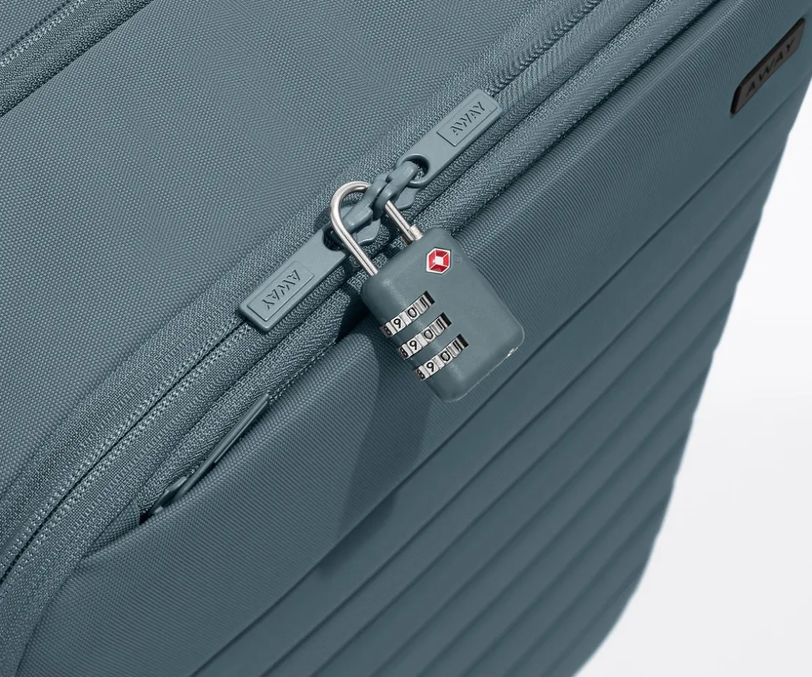 Softside Large in Coast Blue