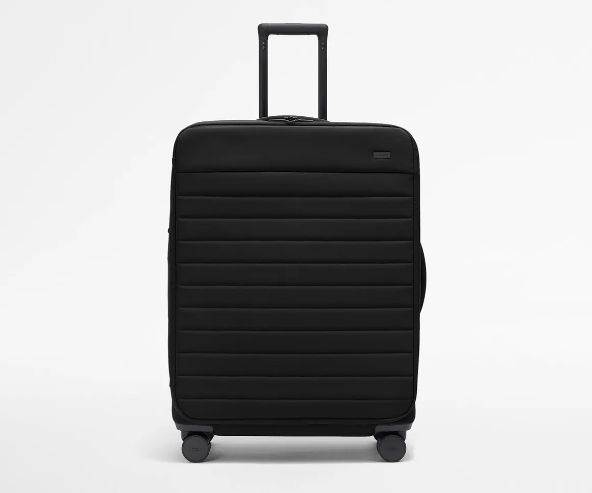 Softside Large in Jet Black