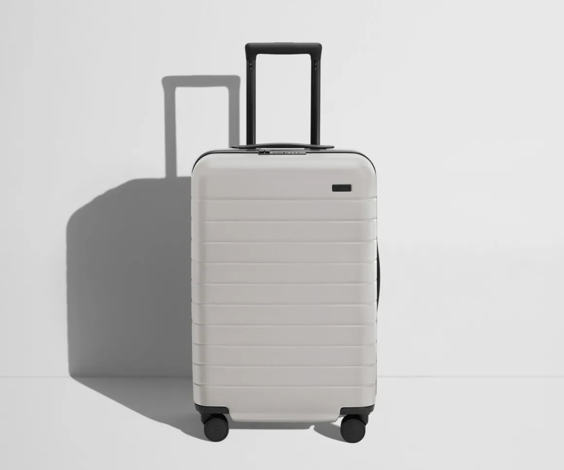 The Bigger Carry-On Flex in Cloud Gray