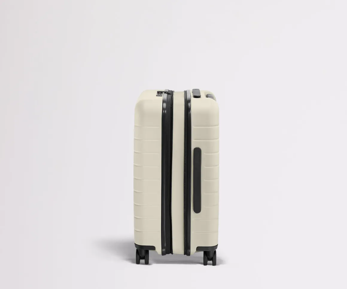 The Carry-On Flex in Salt White