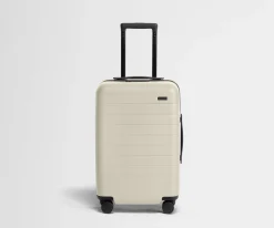 The Carry-On in Salt White