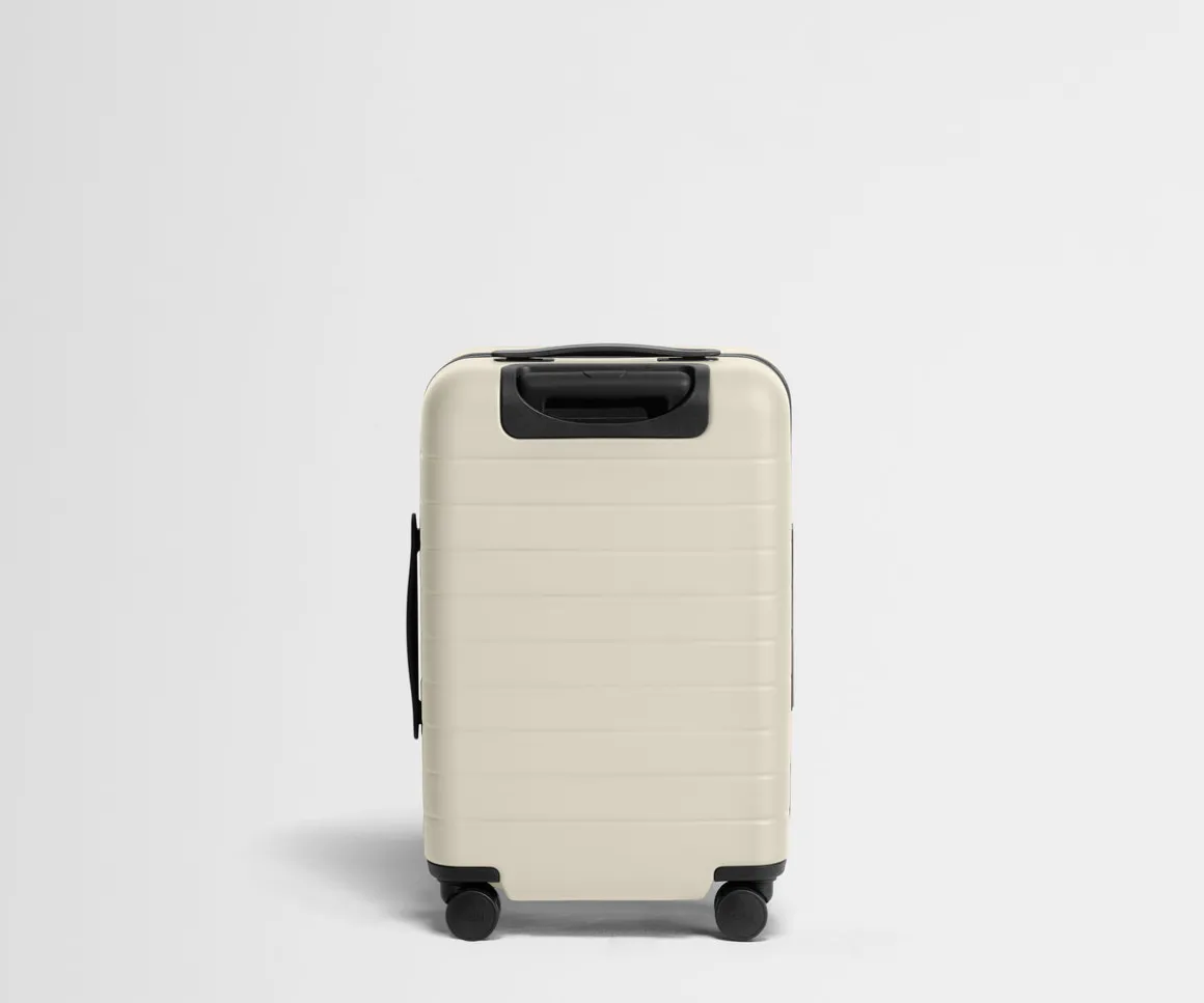 The Carry-On in Salt White