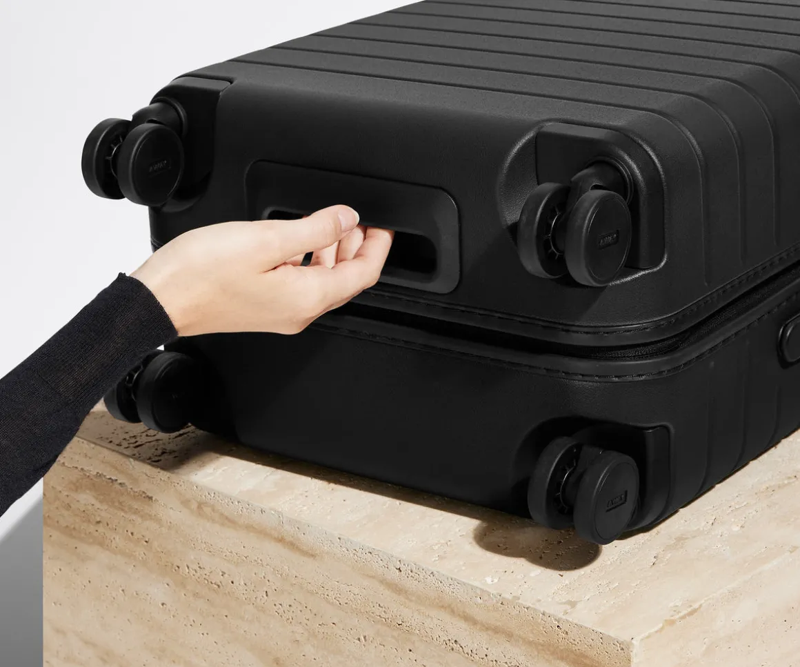 The Collegiate Bigger Carry-On in Duke ®