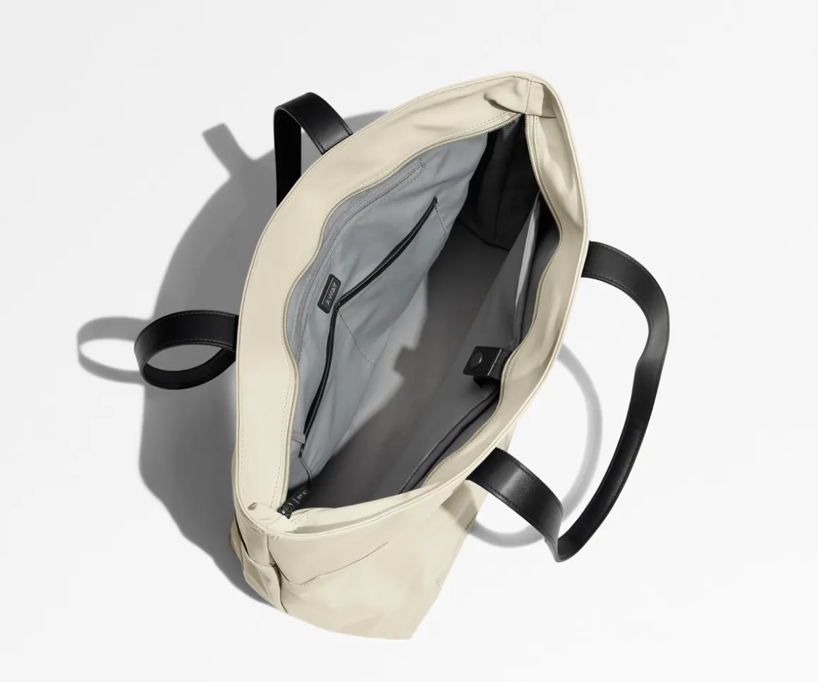 The Everywhere Tote in Salt White