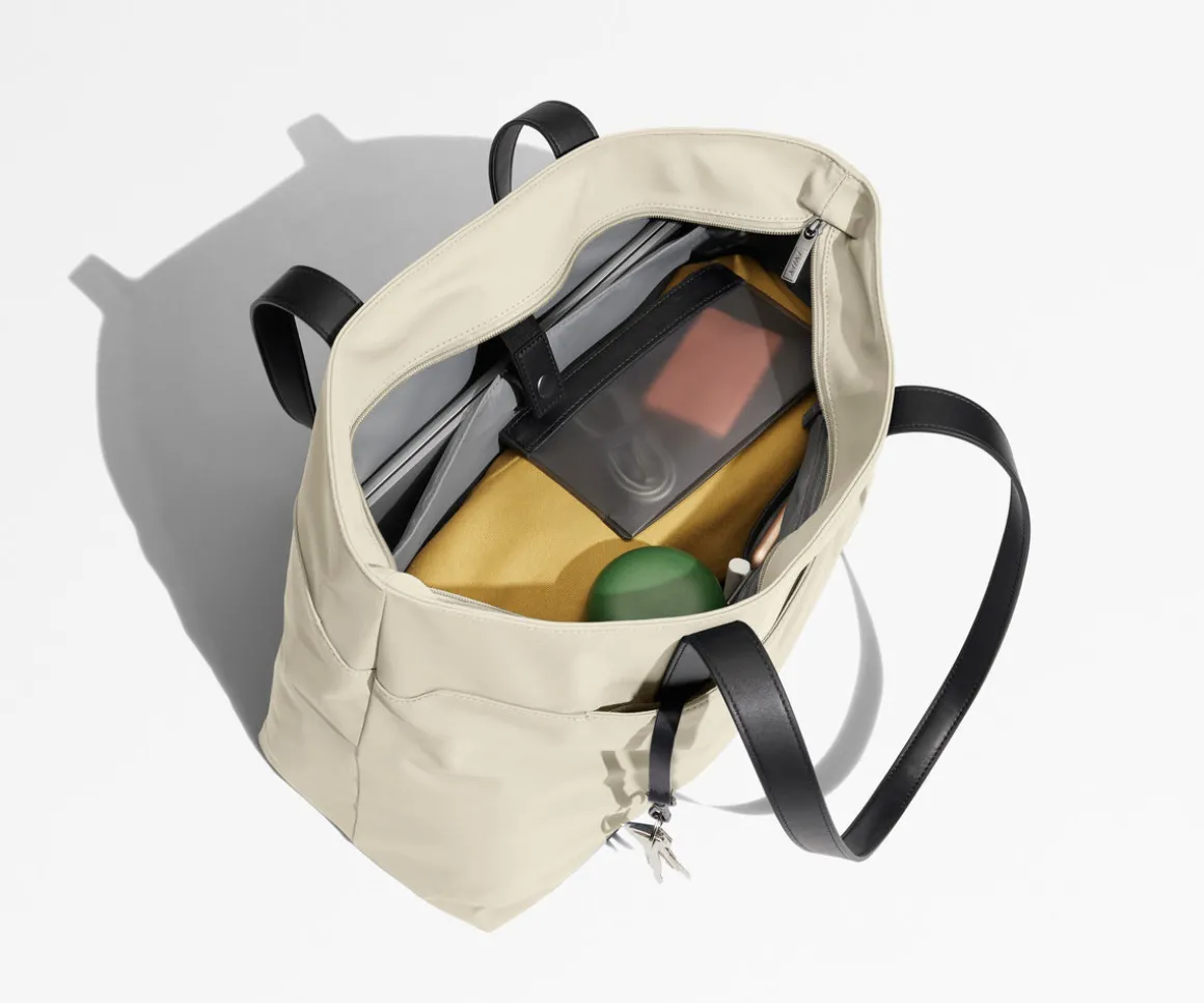The Everywhere Tote in Salt White