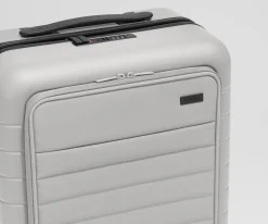 The Executive Bigger Carry-On in Cloud Gray
