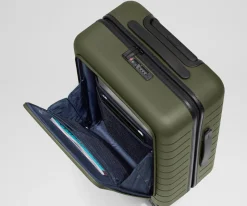The Executive Carry-On in Olive Green