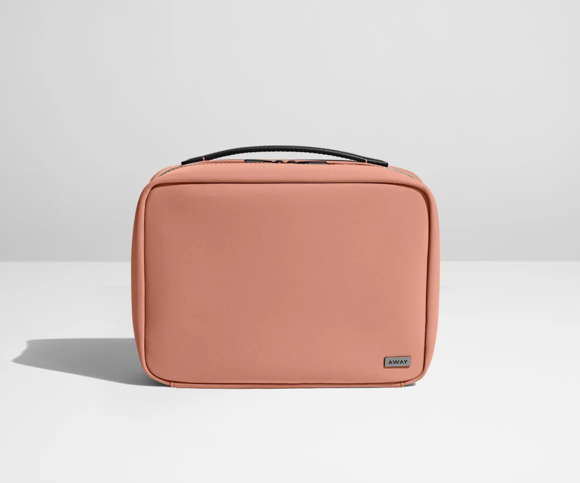 The Hanging Toiletry Bag in Clay Pink