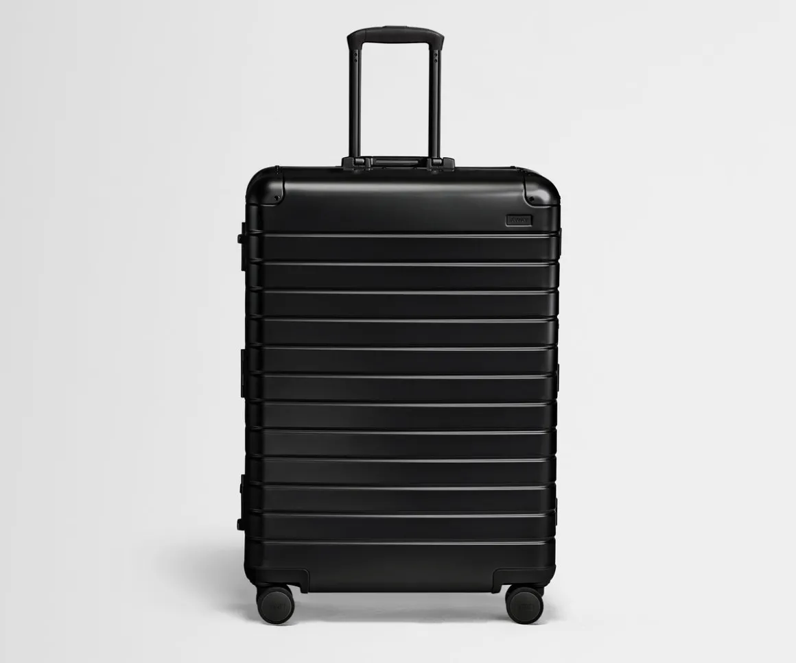 The Large: Aluminum Edition in Onyx Black
