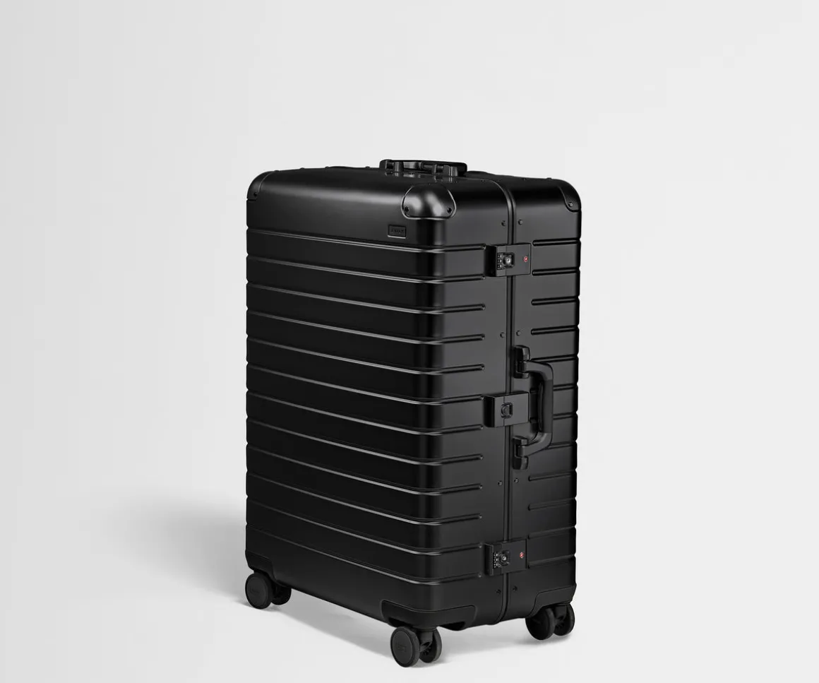 The Large: Aluminum Edition in Onyx Black