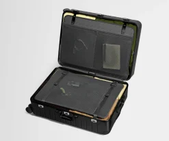 The Large: Aluminum Edition in Onyx Black