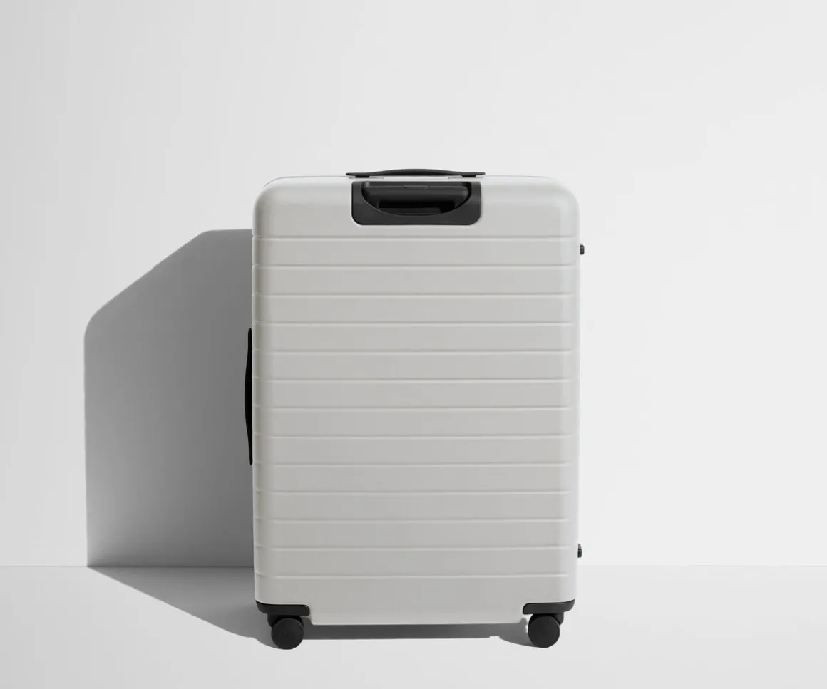 The Large Flex in Cloud Gray