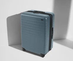 The Large Flex in Coast Blue