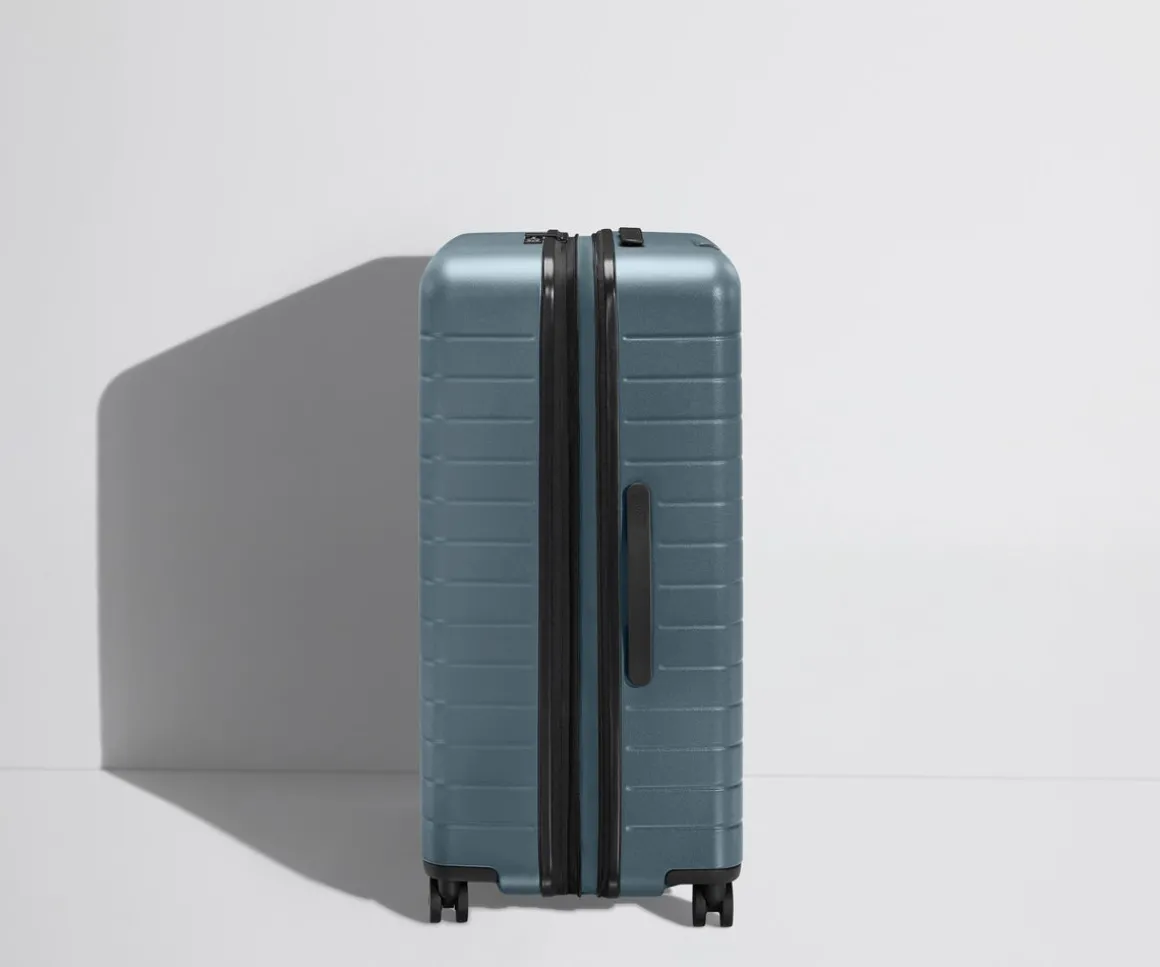 The Large Flex in Coast Blue