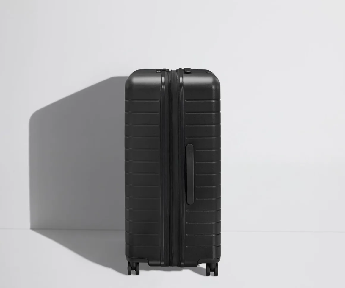 The Large Flex in Jet Black