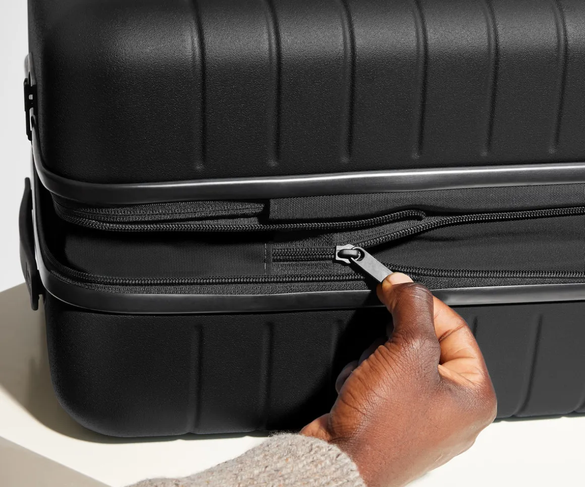 The Large Flex in Jet Black