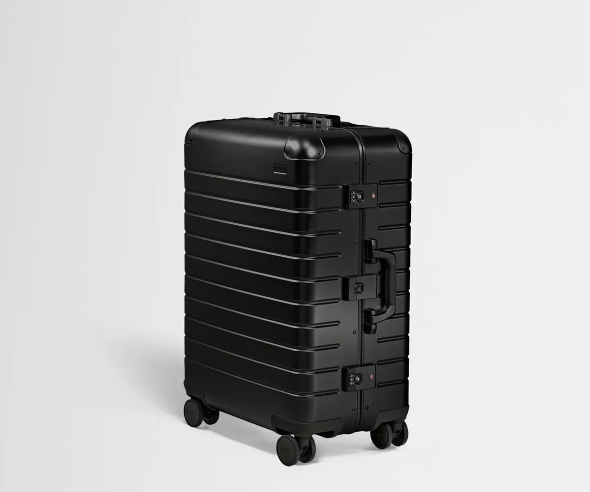 The Medium: Aluminum Edition in Onyx Black