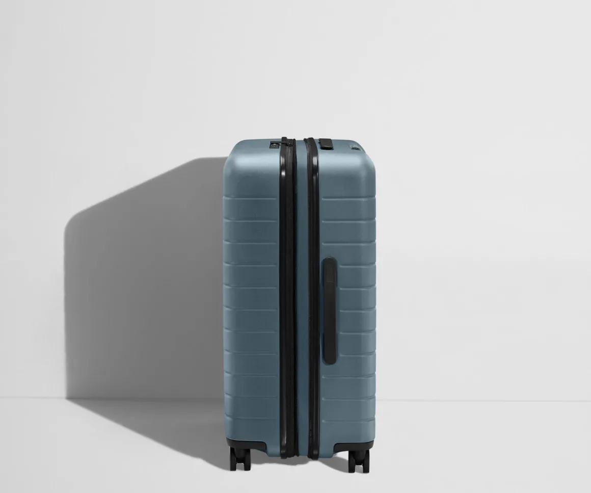 The Medium Flex in Coast Blue