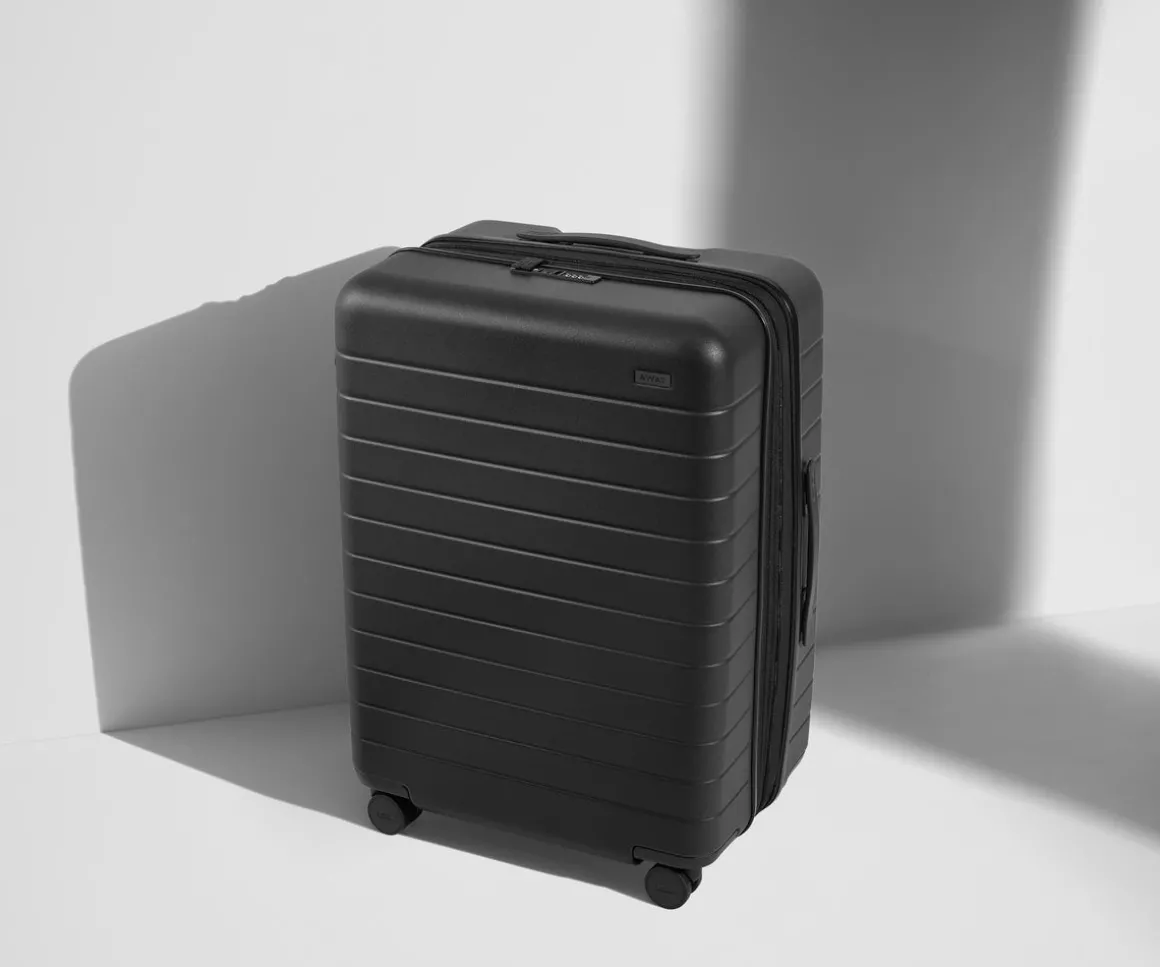The Medium Flex in Jet Black