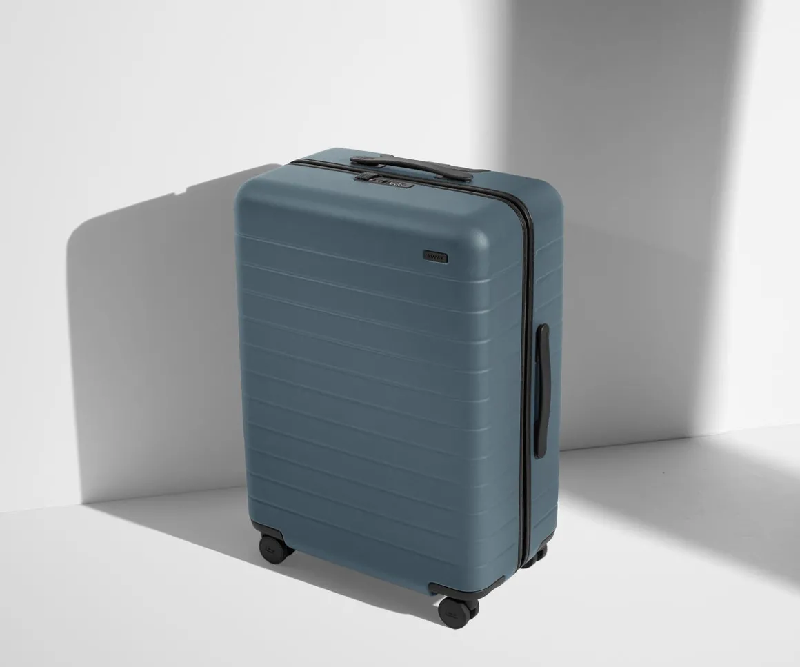 The Medium in Coast Blue