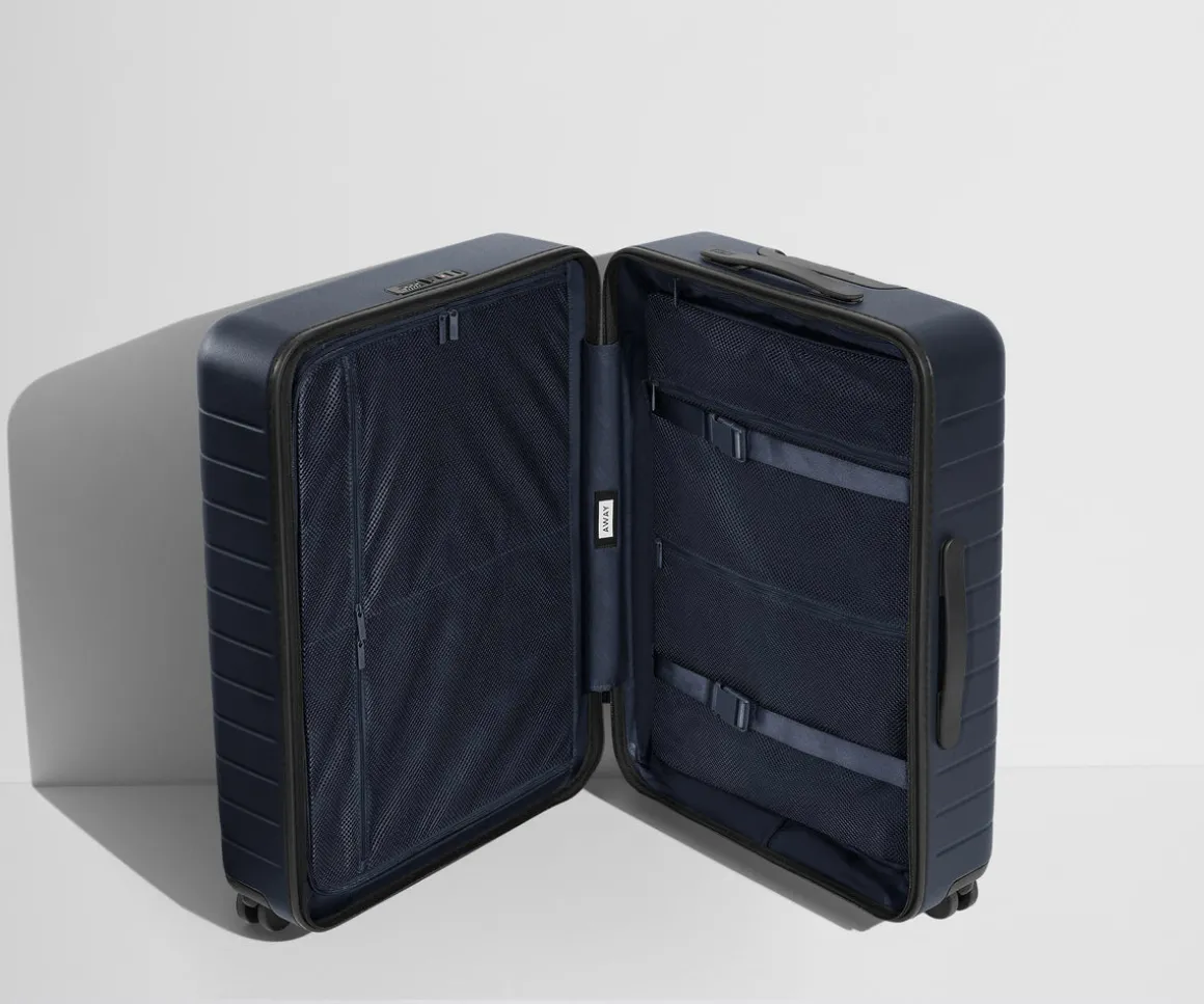 The Medium in Coast Blue