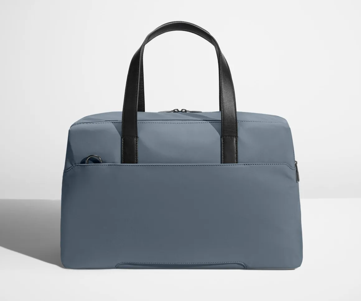 The Overnight Bag in Coast Blue