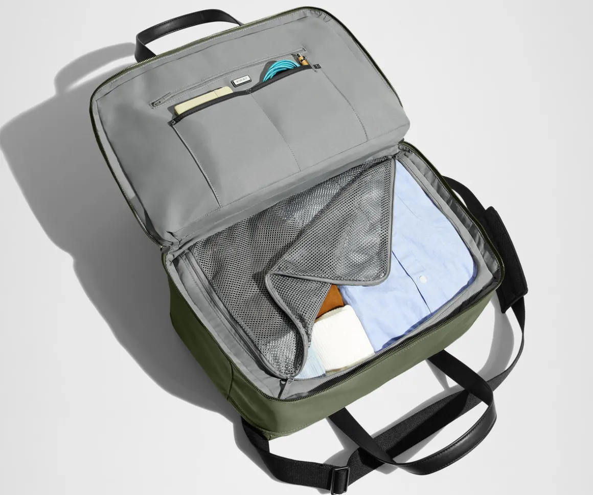 The Overnight Bag in Olive Green