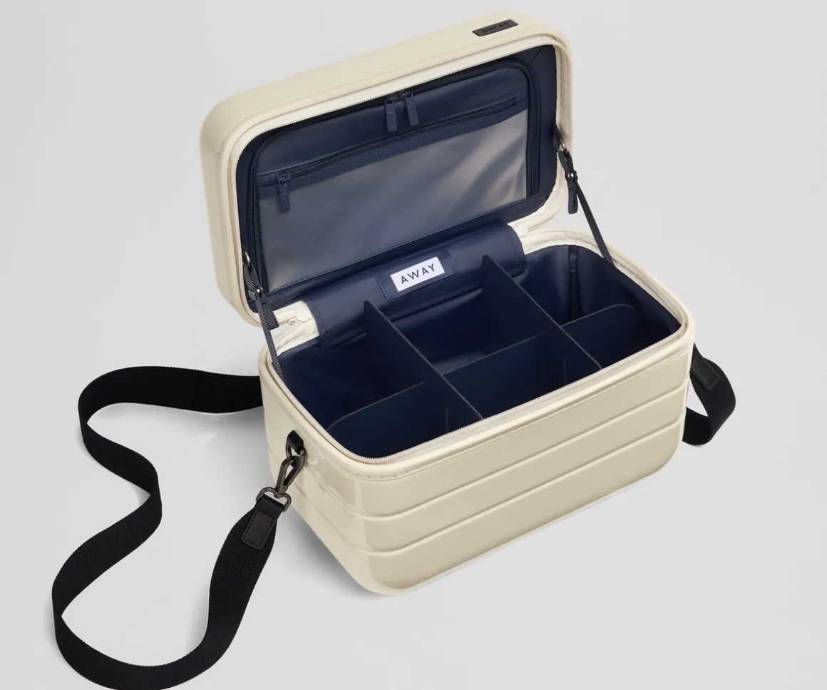 The Train Case in Salt White (Gloss)