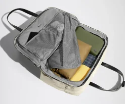 The Weekender in Salt White